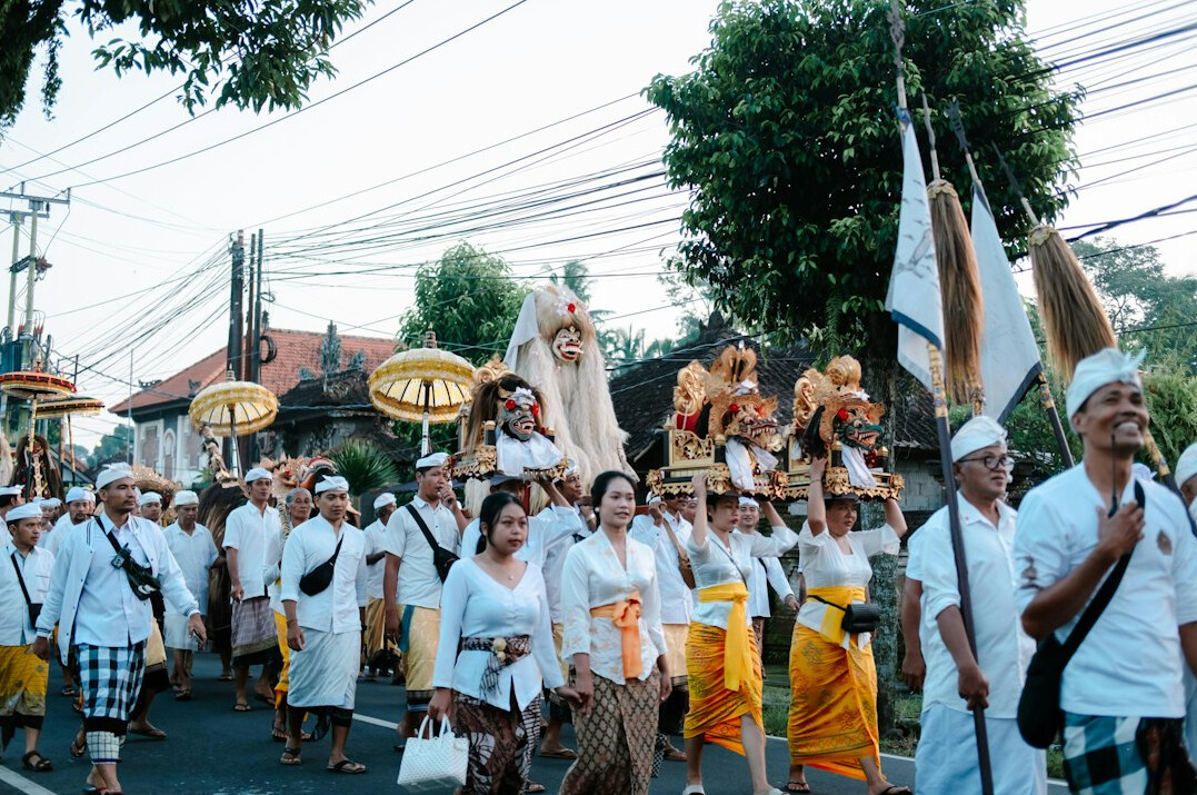 seniors enjoying local festival